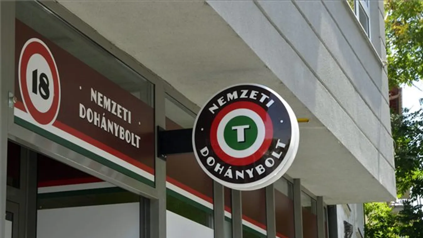 Ikerpár fosztotta ki a dohányboltot