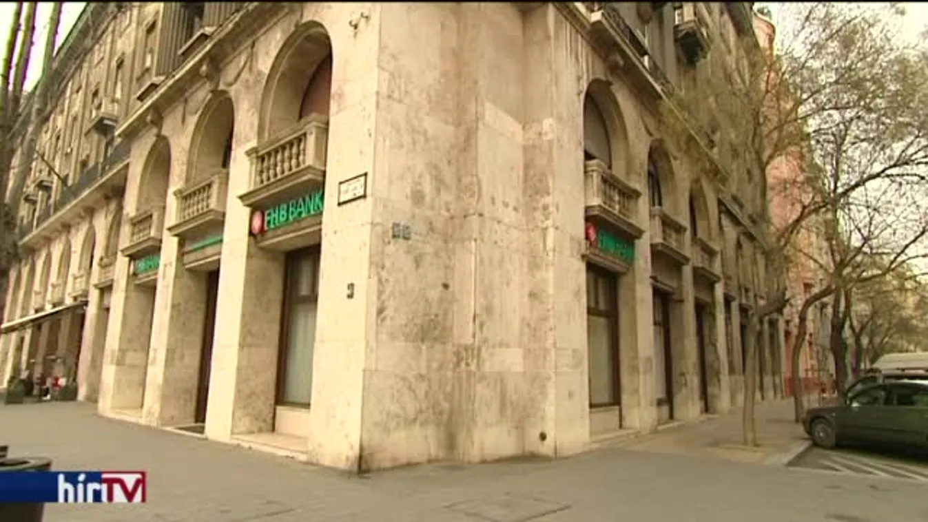 Leminősíthetik az FHB bankot