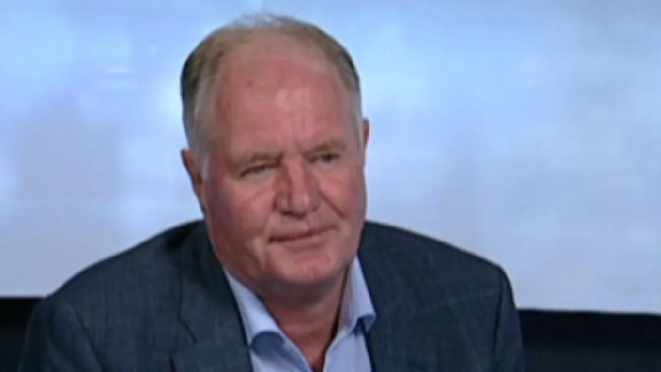 Kemény: Teljesen tele lesz az uszoda