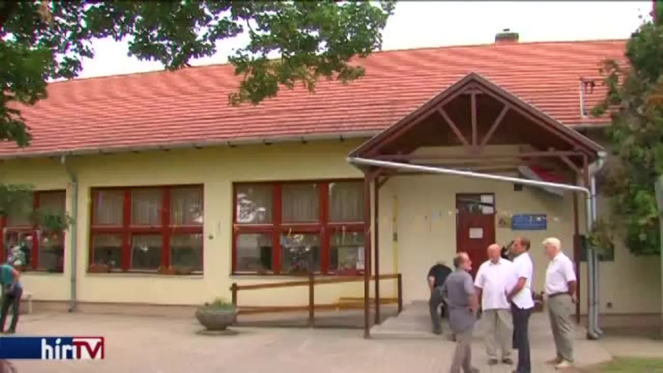 Egyházi fenntartásba menekülnek