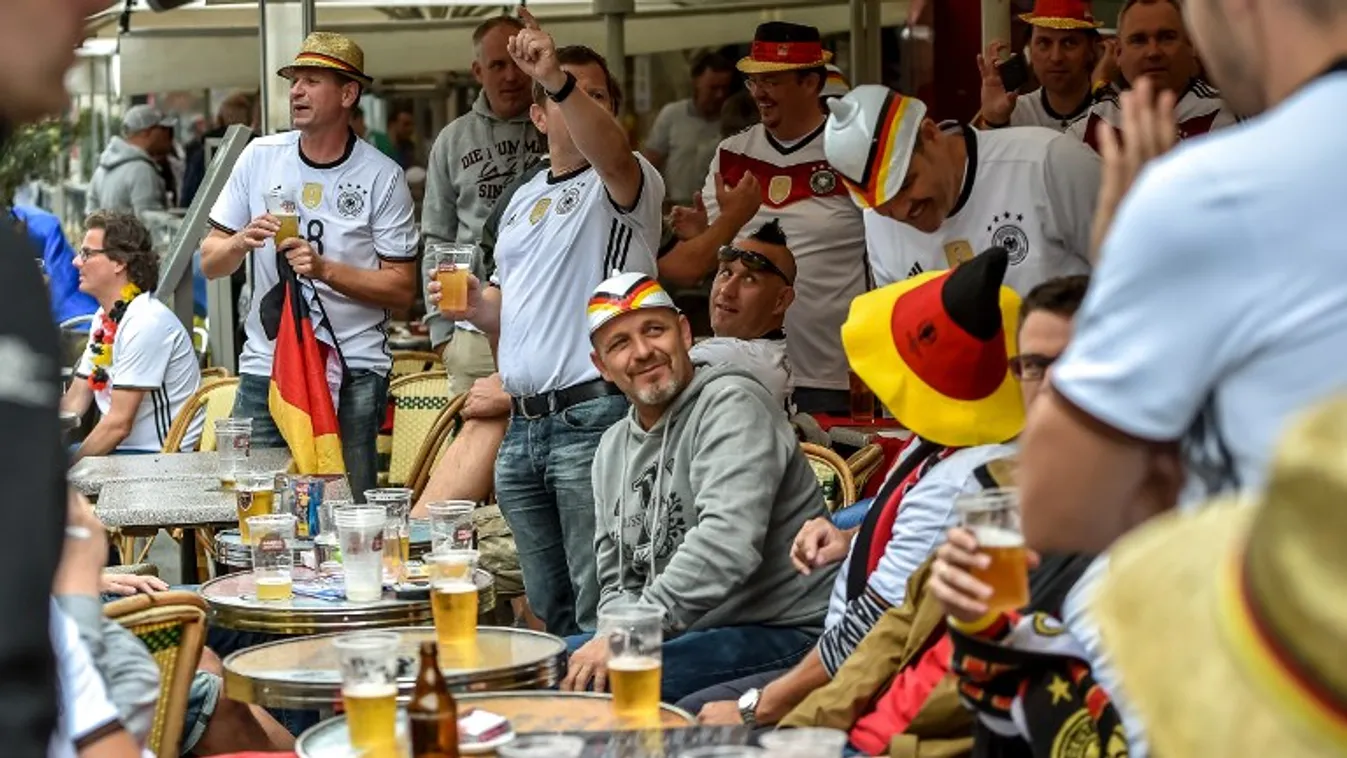 Lerészegedtek és egymásnak estek a drukkerek