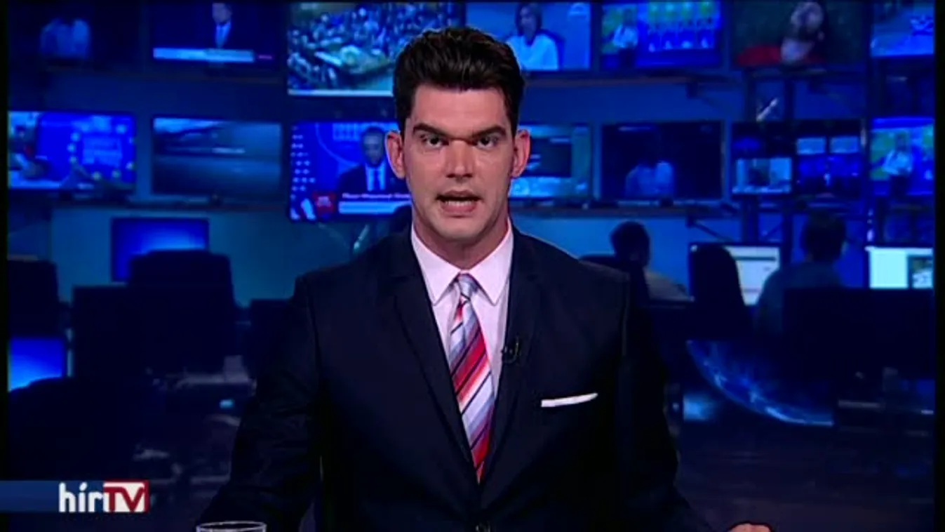 Fekvő akt kibontott hajjal – végre nálunk is