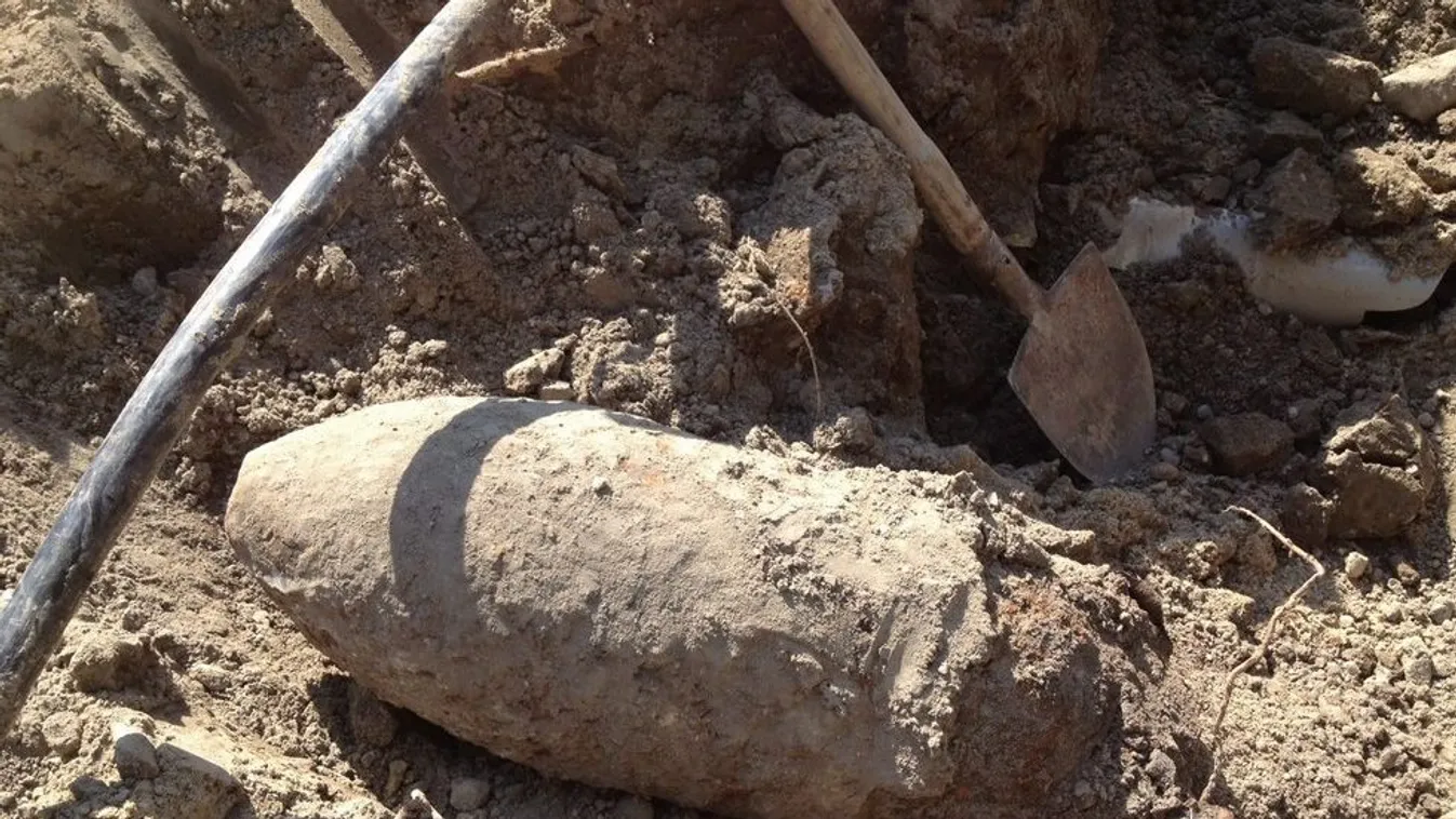 Ezreket evakuáltak egy bomba miatt Újbudán