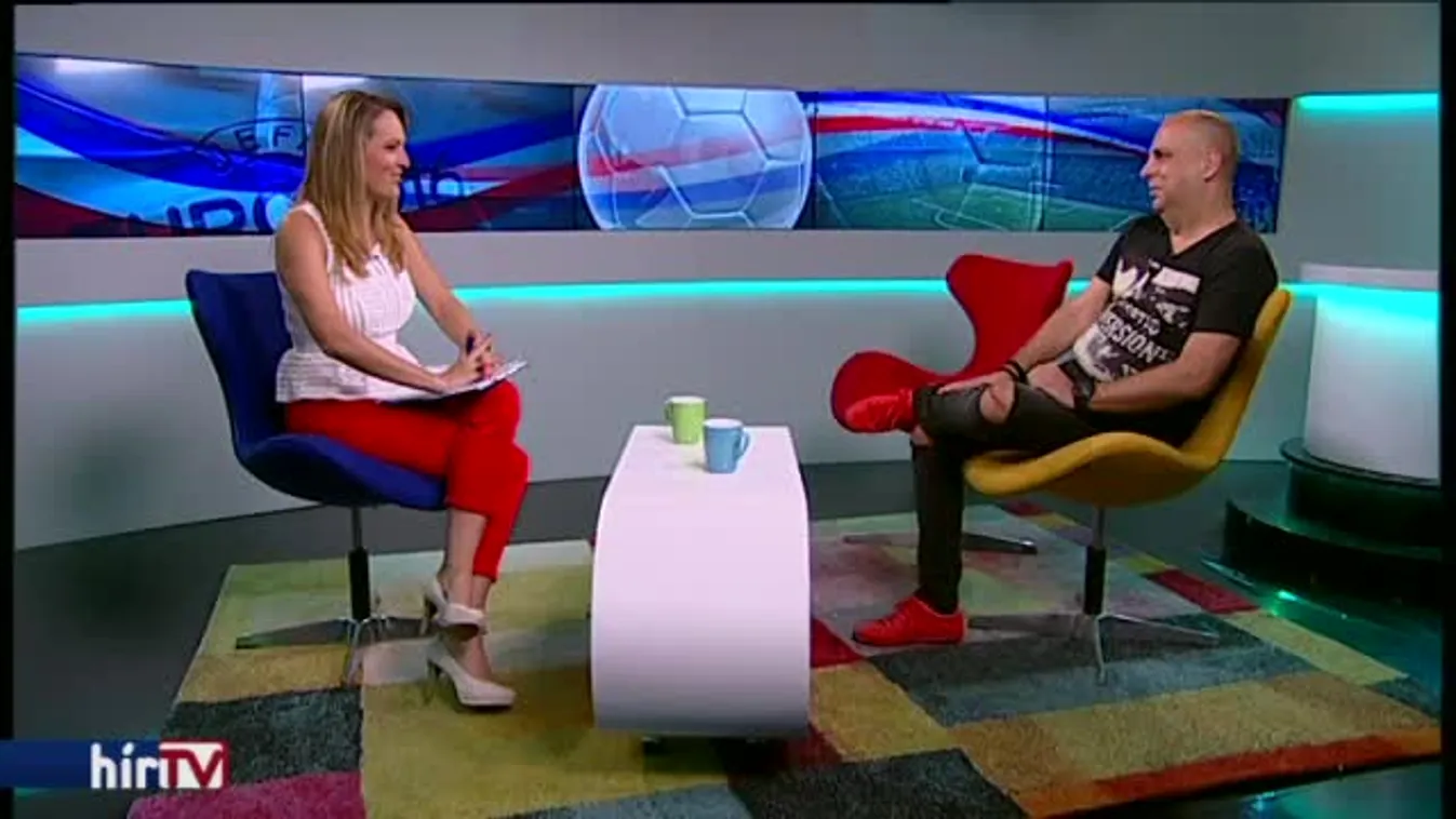 Reggeli járat – Kulisszatitkok a focihimnuszról.