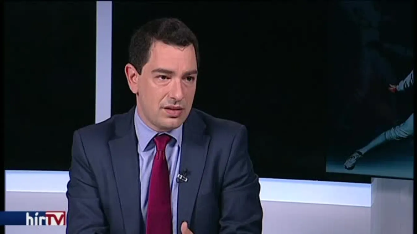 Csörte – Miért szállt be Orbán?