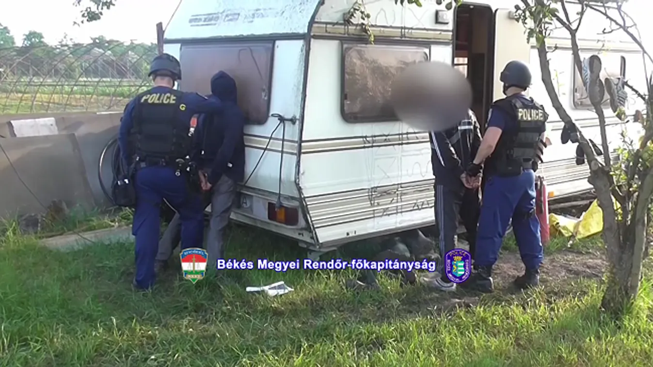 Szántóföldön kapták el a tolvajokat