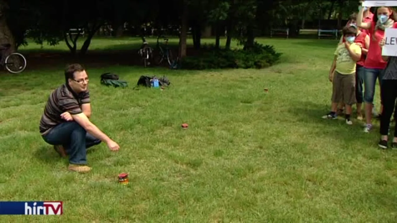 A fővárosi fakivágások ellen tiltakozik a PM