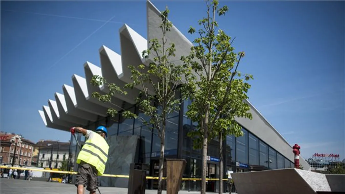 Hivatalos – Reggeli járat