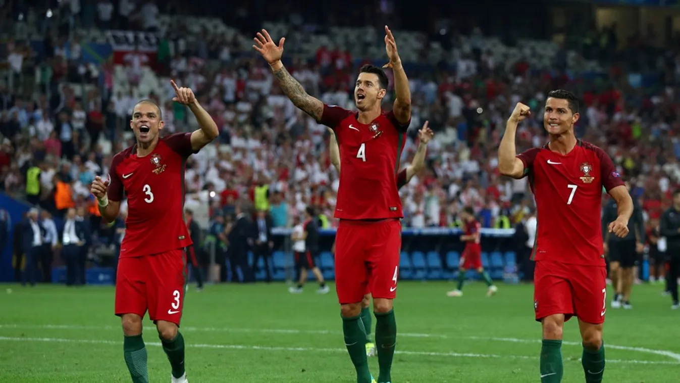 Portugália ment tovább a négy közé