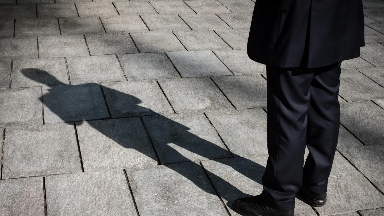 Gengszterek is betáraztak a letelepedési kötvényekből