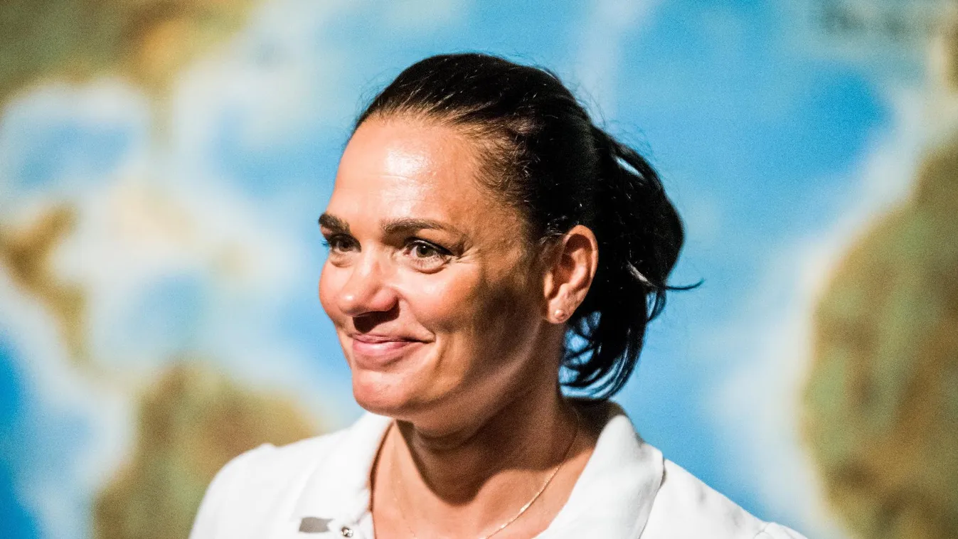 Kovács Katalin: Itt a vége, fuss el véle