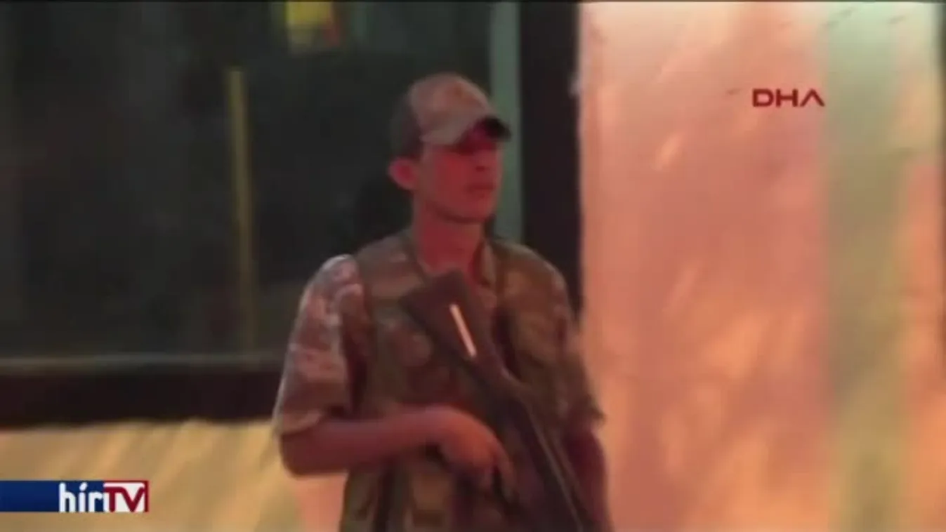 Puccskísérlet Törökországban – a legfrissebb fejlemények éjfélkor