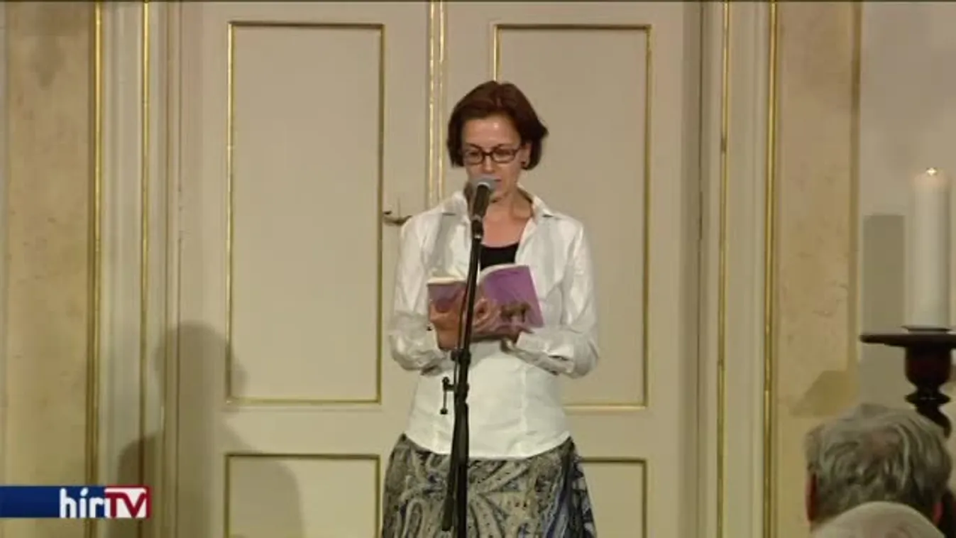 Virrasztás Esterházy Péterért