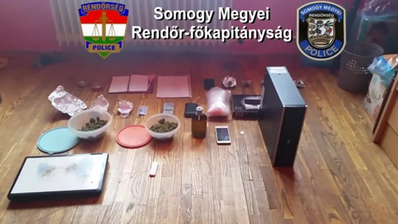 Készült megsemmisíteni a drogot, amikor rátörték az ajtót