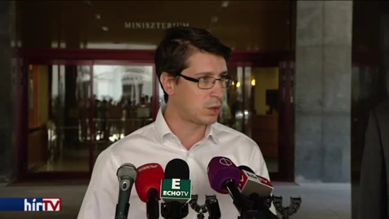 Mentőövet dobna az egészségügyi államtitkárságnak a Jobbik