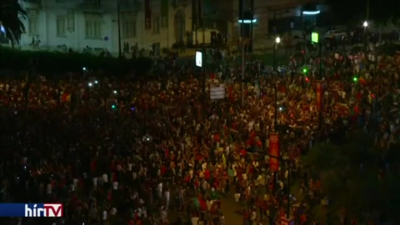 Portugál szurkolók ünneplik az Eb-győzelmet