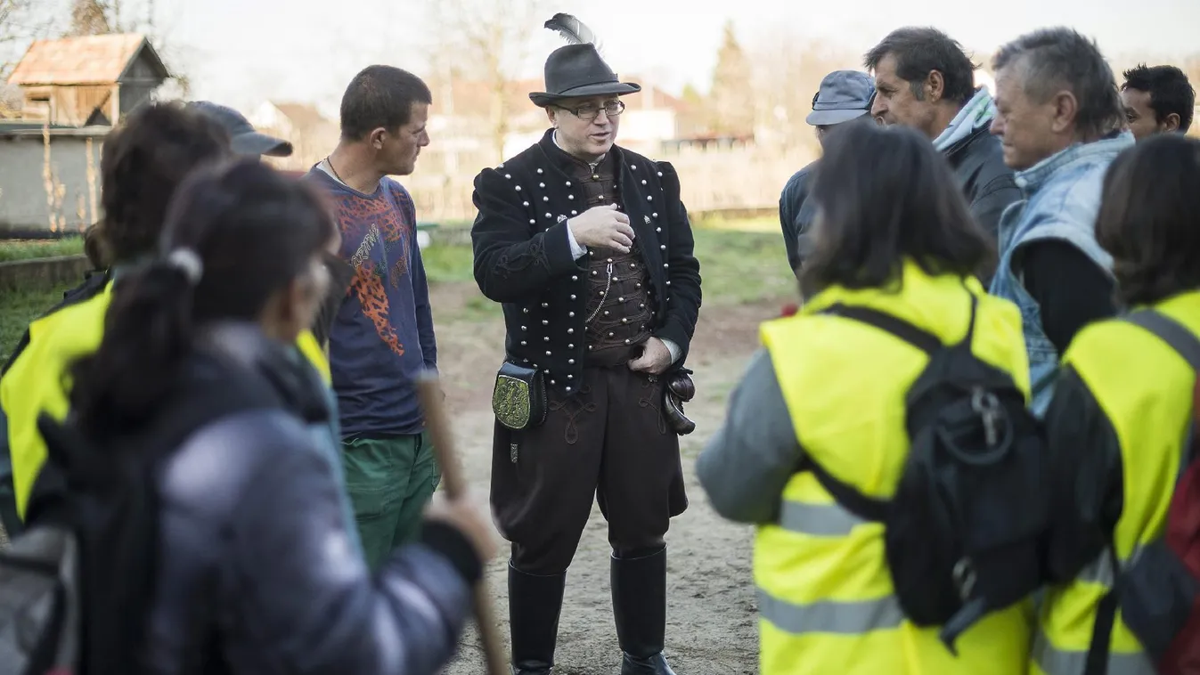 Közmunkásokat köteleznek sorkatonai szolgálatra