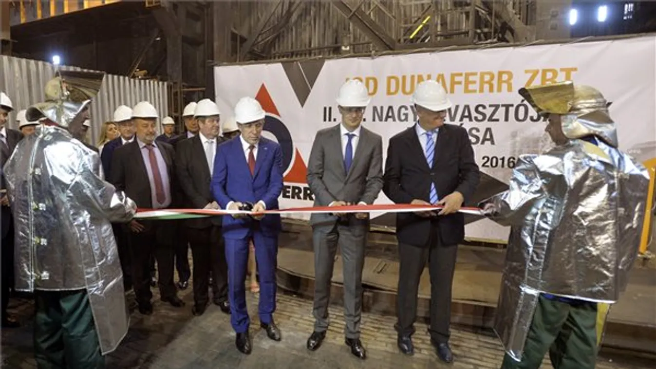 Hajókhoz méltó avatást kapott az új nagyolvasztó