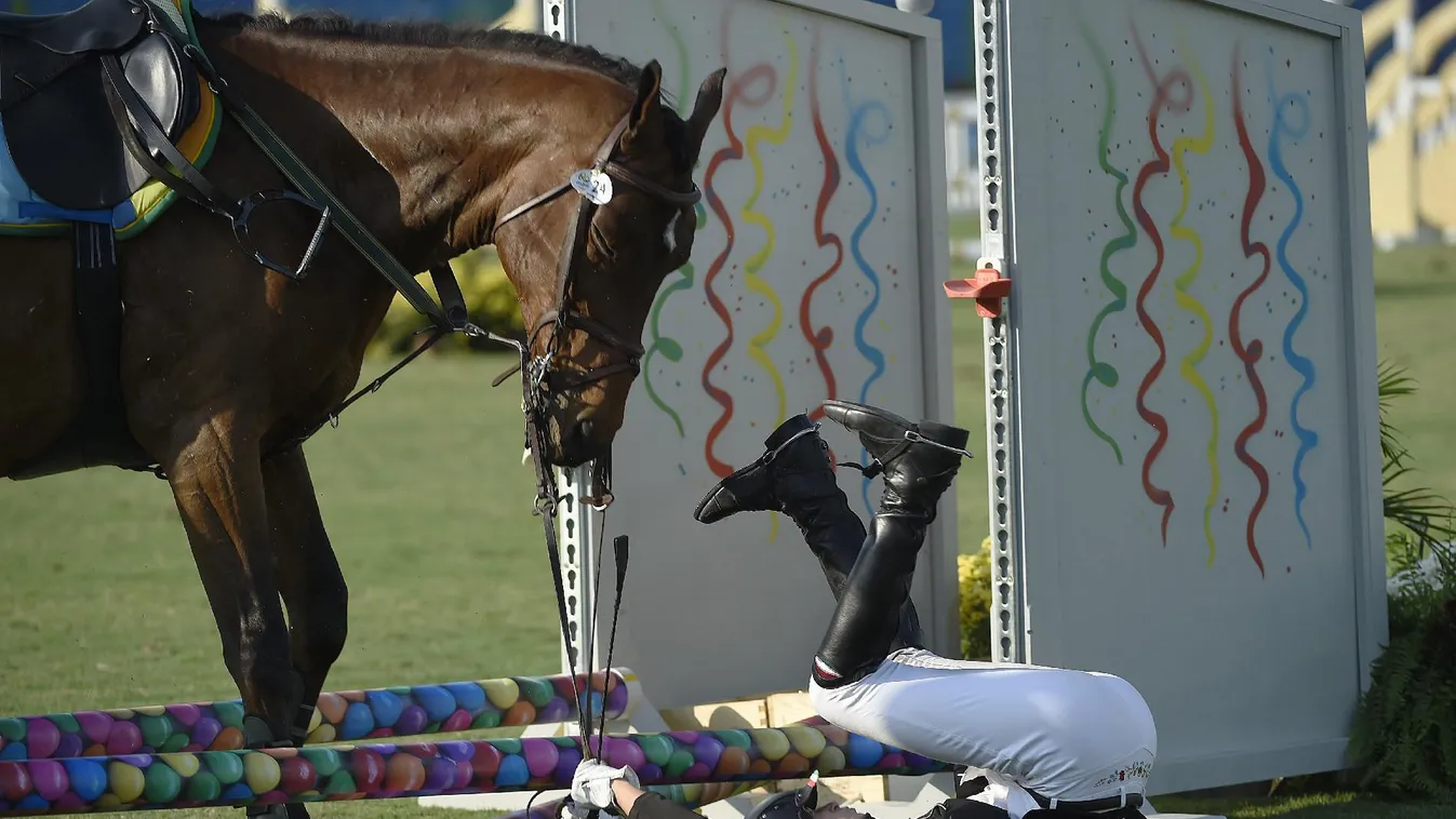 Esés, rombolás – Földháziéknak volt már jobb napjuk is