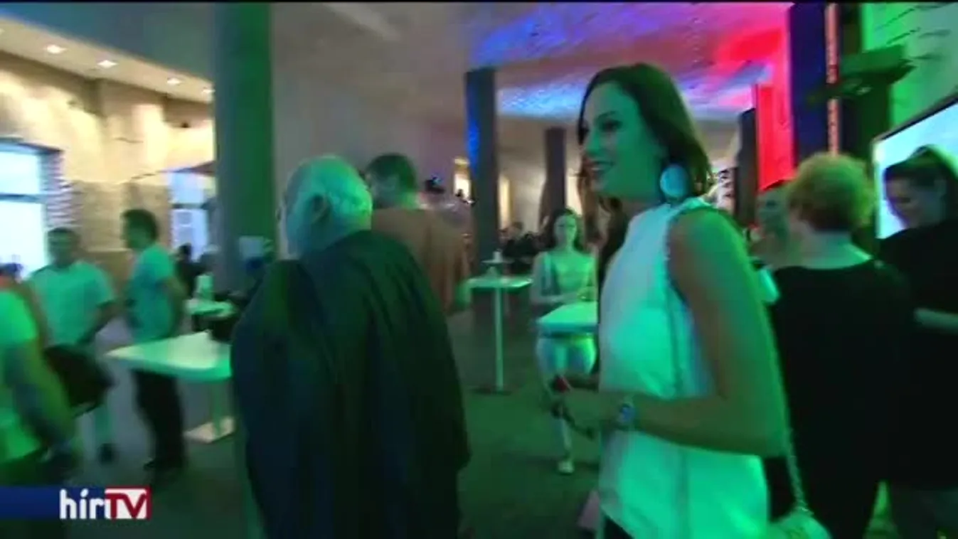 Vajna rágalmazásért perli Schiffert