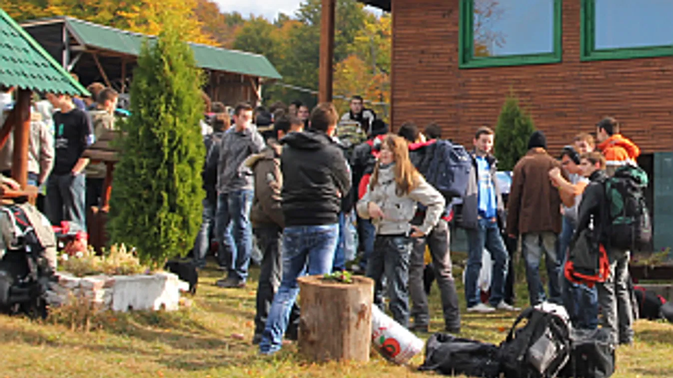 Stop az eszelős avatásnak – Reggeli járat