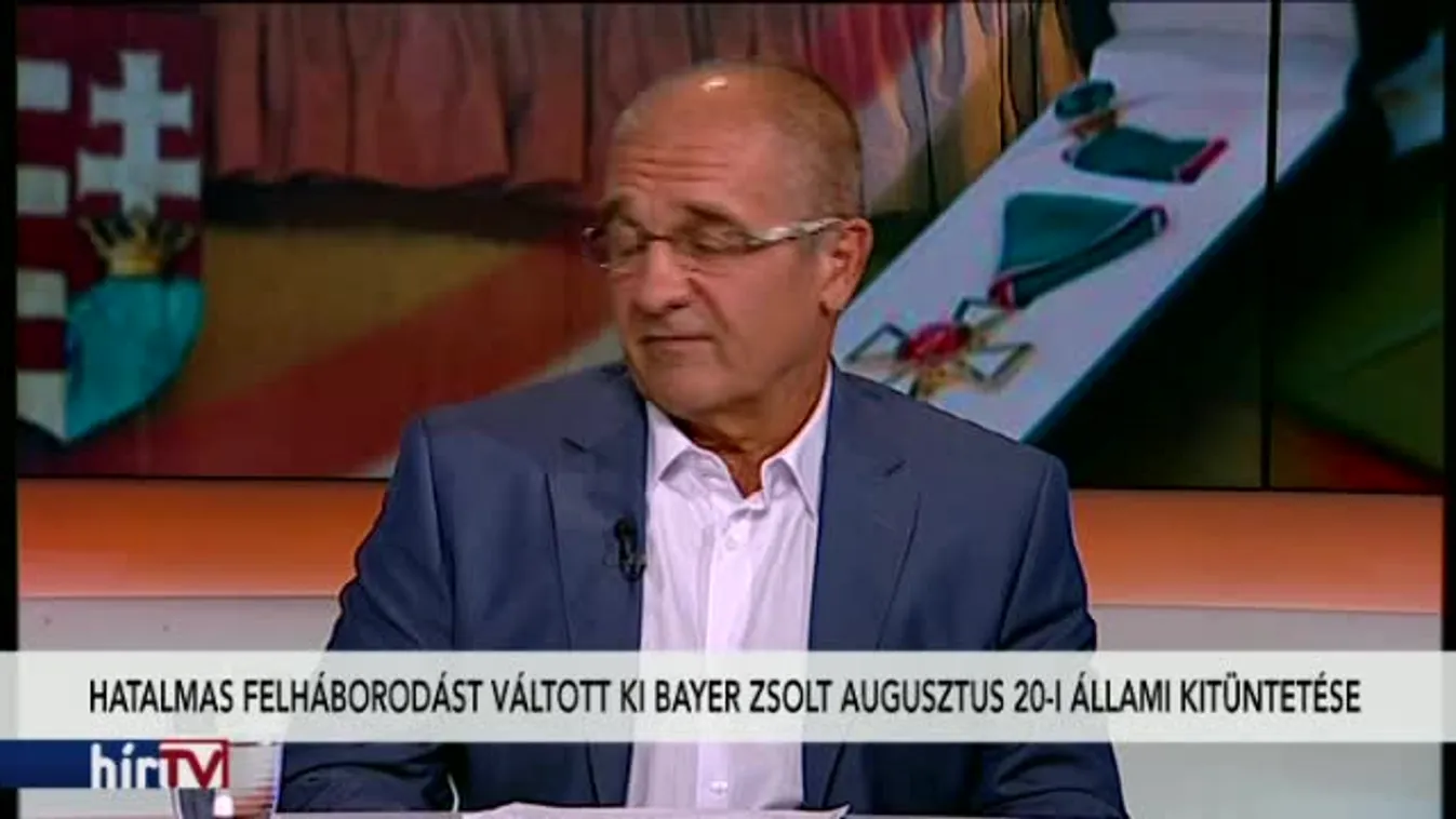 Főszerkesztők klubja – Kitüntetés-visszaadási hullám