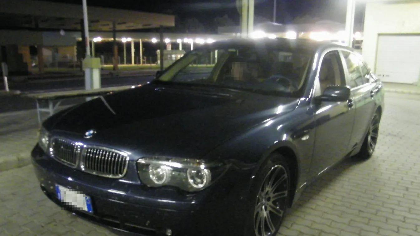 Körözött BMW akadt fenn a határon
