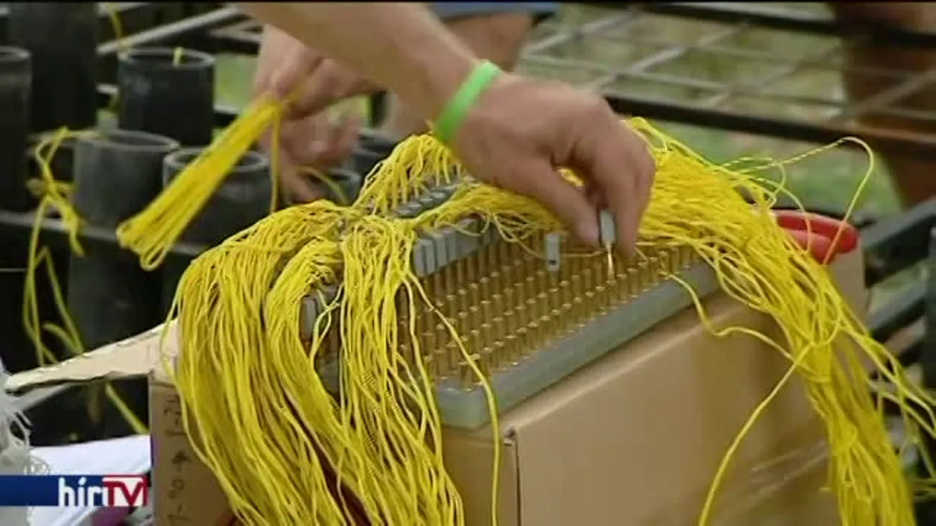 Látványos robbanásokat ígérnek 20-ára