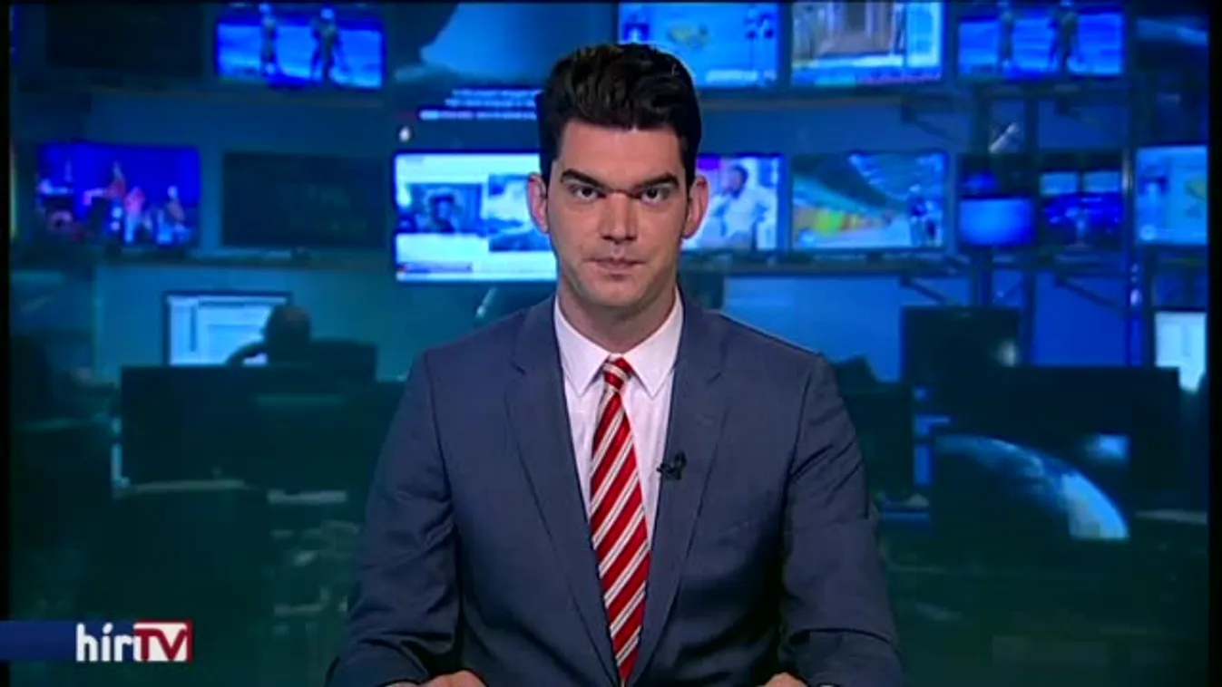 FT: Orbán még inkább ráteszi a kezét