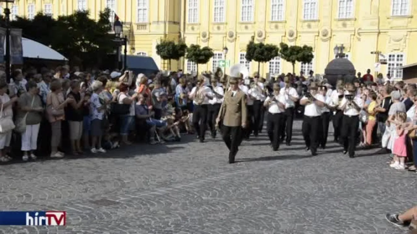 Katonazene-fesztivál Siófokon