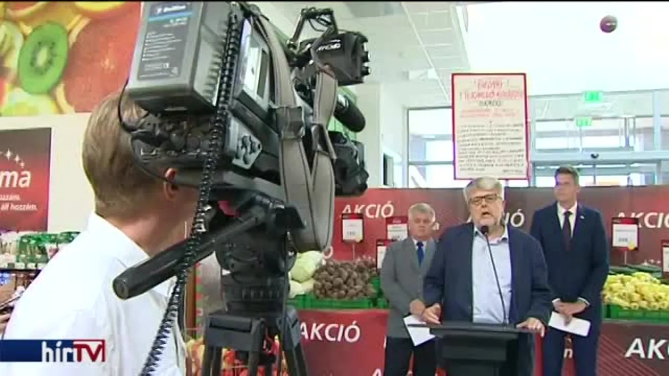 Védelmébe vette Bayer Zsoltot békemenetes társa