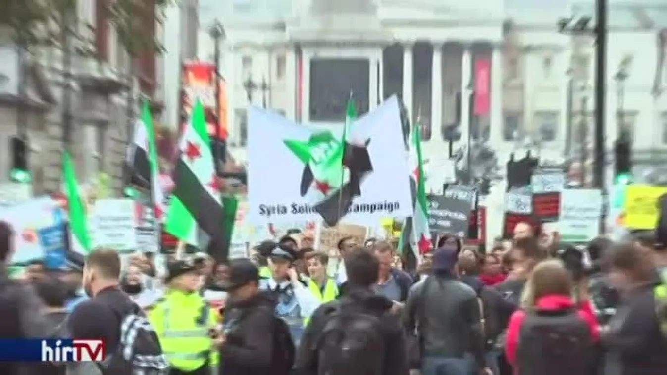 Migránspárti tüntetés Londonban