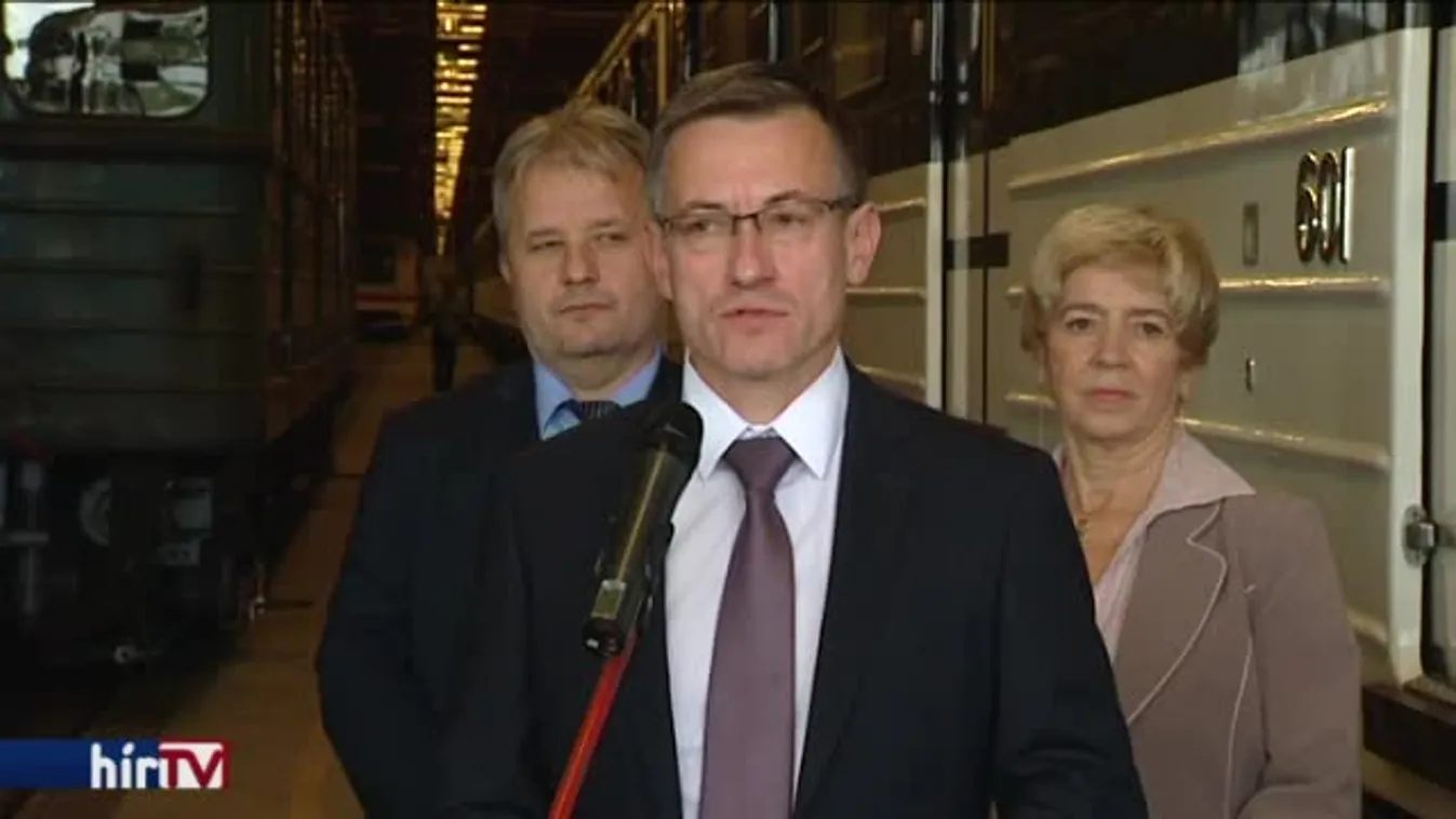 mutatták a felújított metrószerelvény prototípusát
