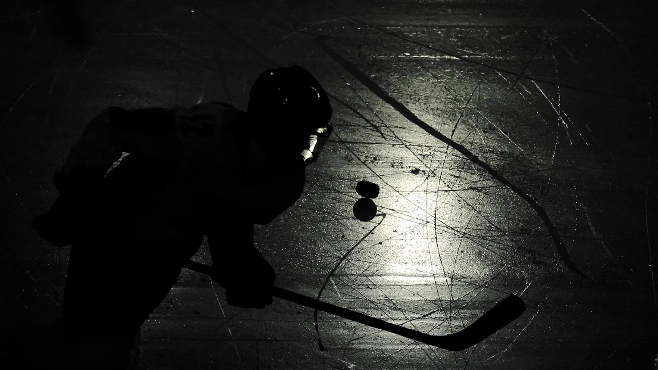 Meghalt a bíró, akit eltalált a korong