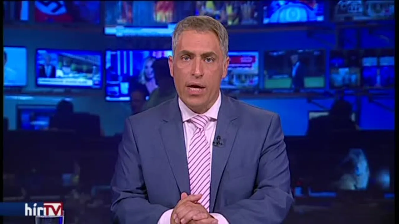 Béremelésért tüntettek