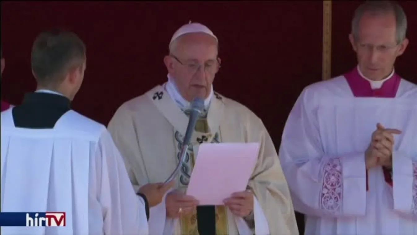 Szentté avatták Teréz anyát