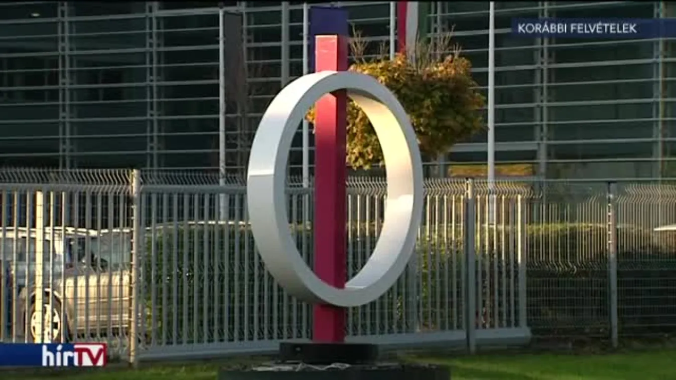 Újabb milliárdokkal tömik ki a köztévét