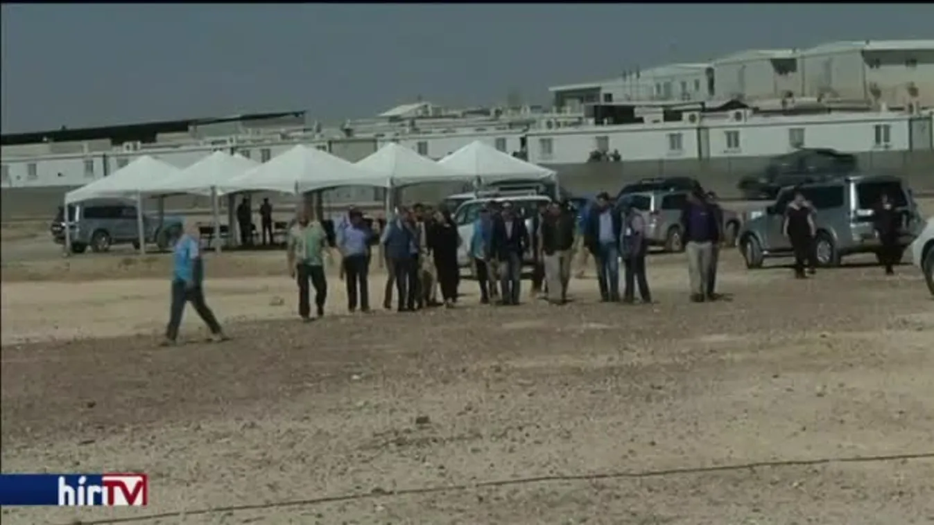 Piacra dobtak bombát, száz halott