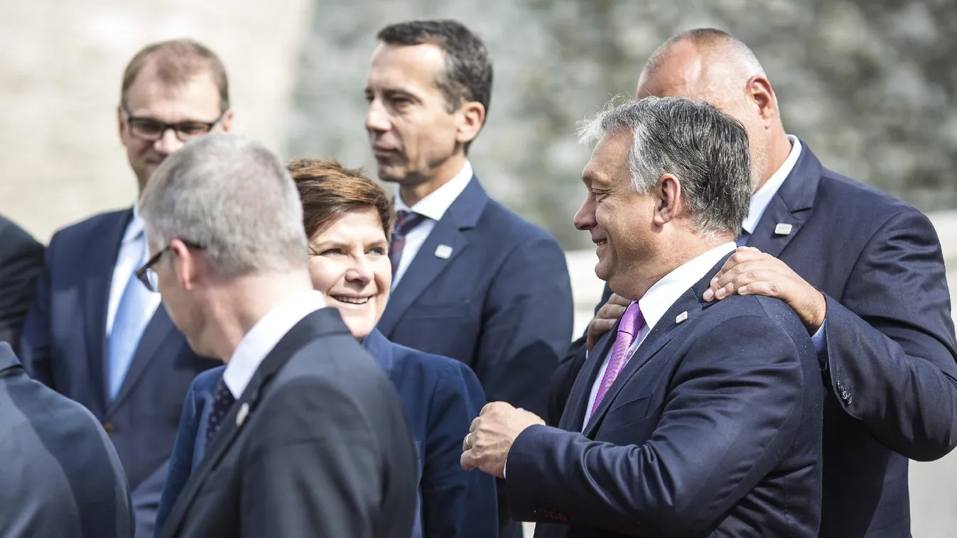 Kritikus – Magyarország élőben