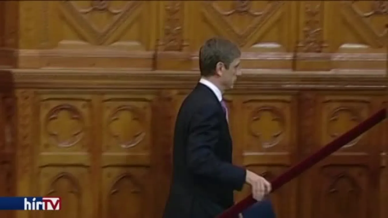 Tíz éve a demokrácia fekete napja volt október 23.