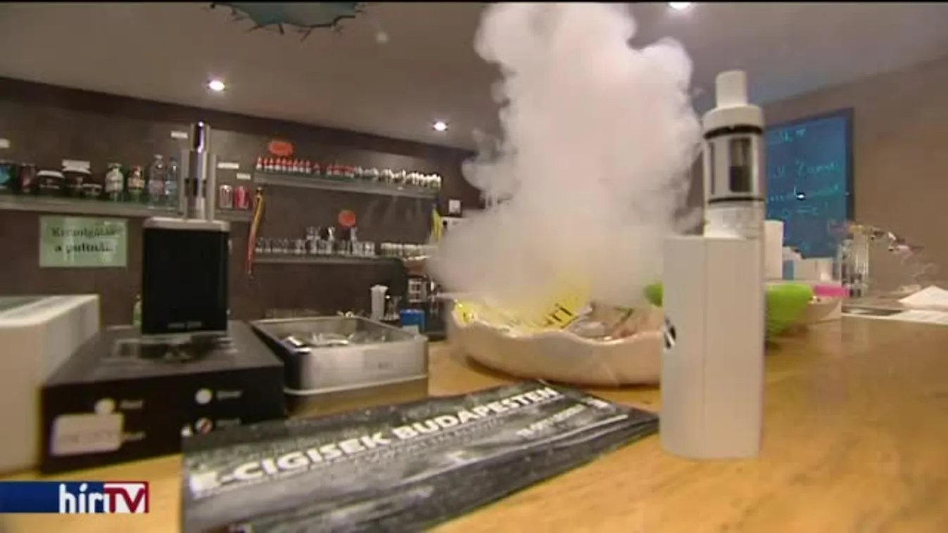 Dohányboltokba terelné az e-cigiseket Lázár János