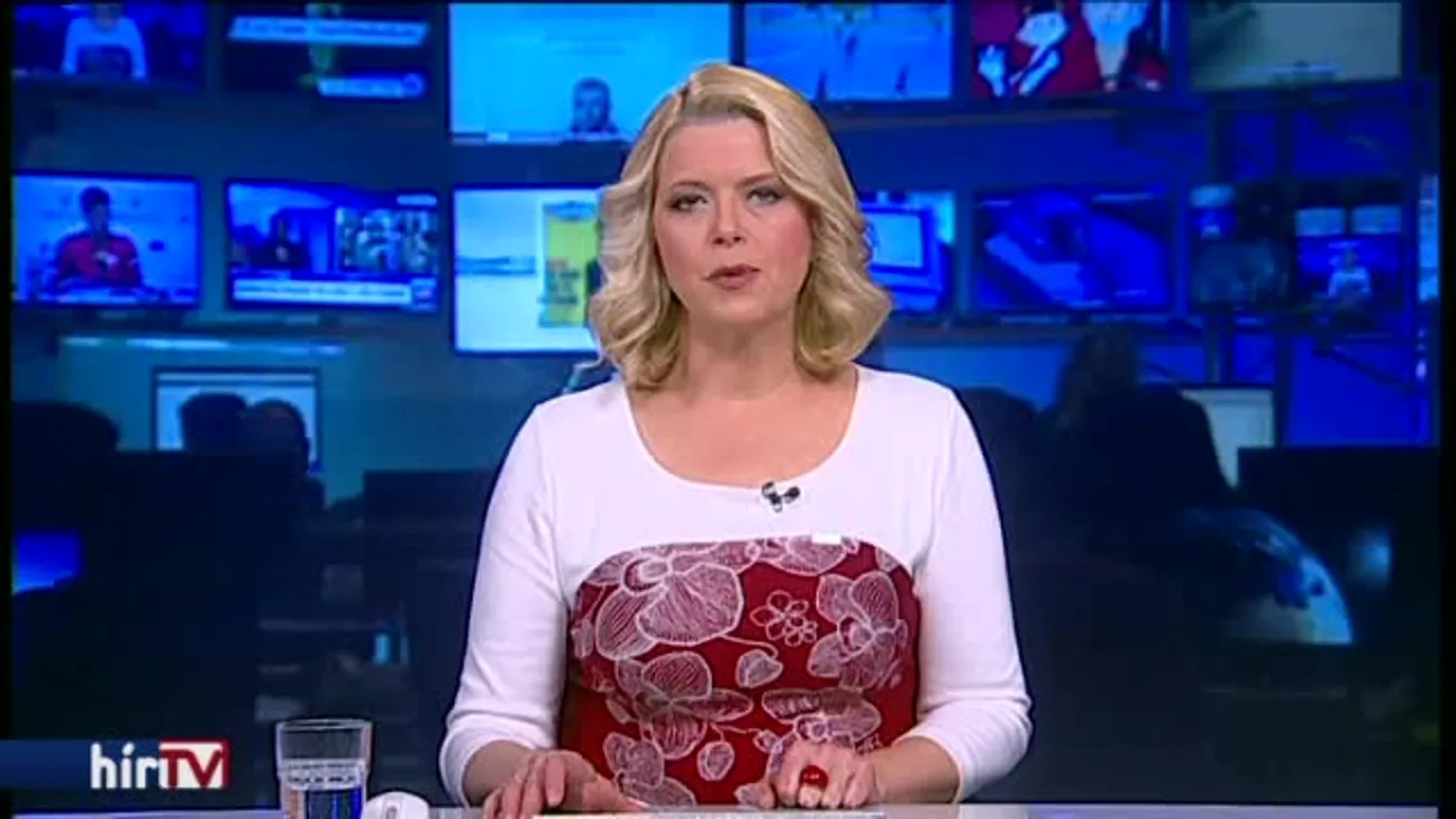 Tíz turista égett bent egy buszban