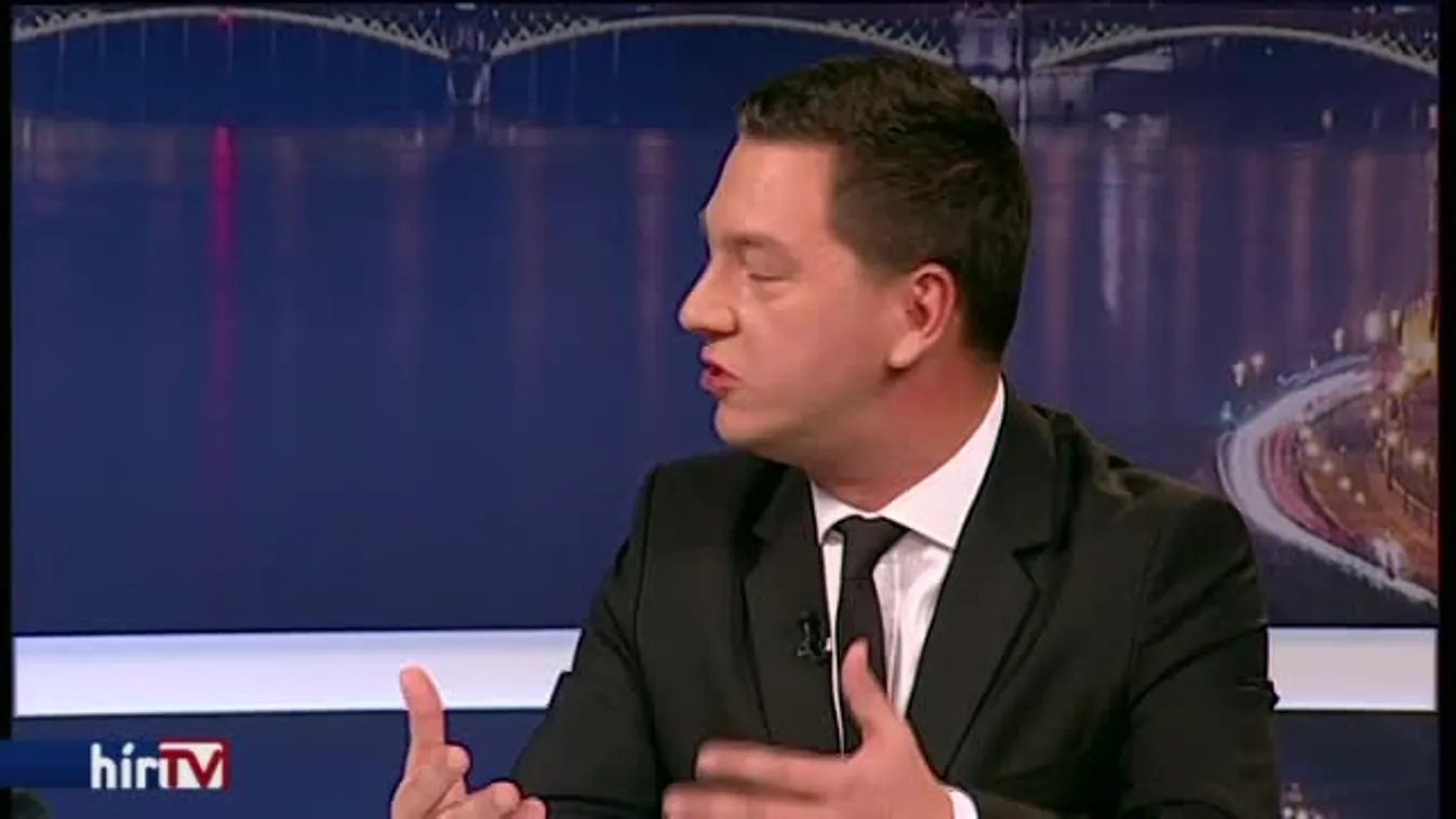 Civil kaszinó – Október 23.: fütyülés és ütésváltás