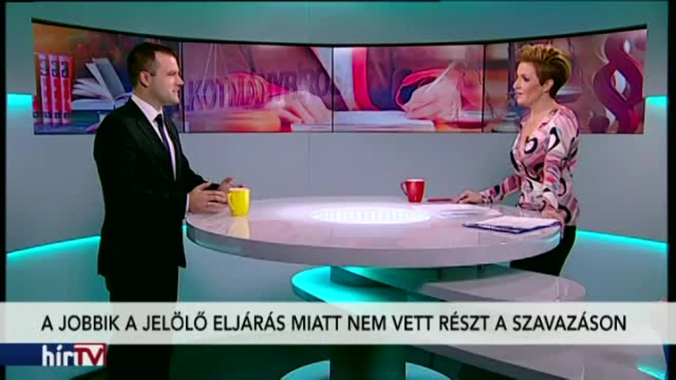 Reggeli járat - Teljes a taláros testület