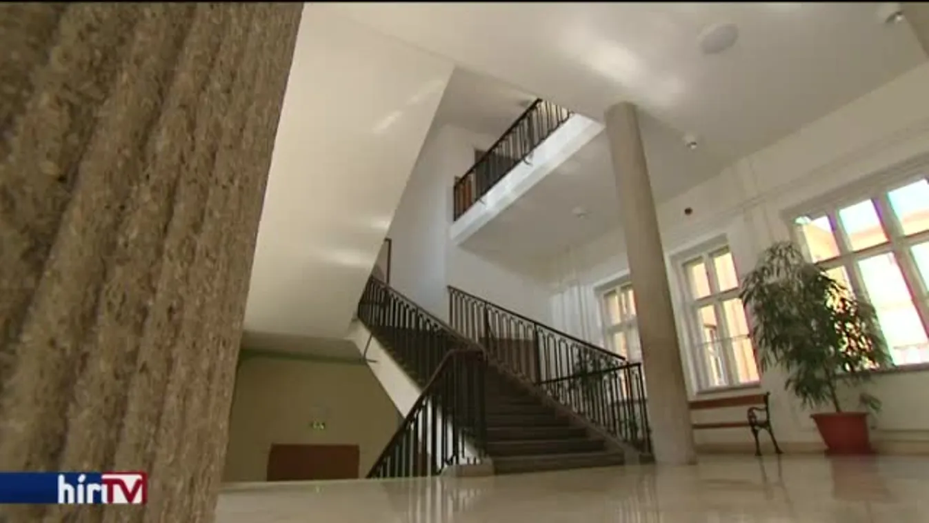 A pedagógusokat hibáztatja a szülők szakszervezete is