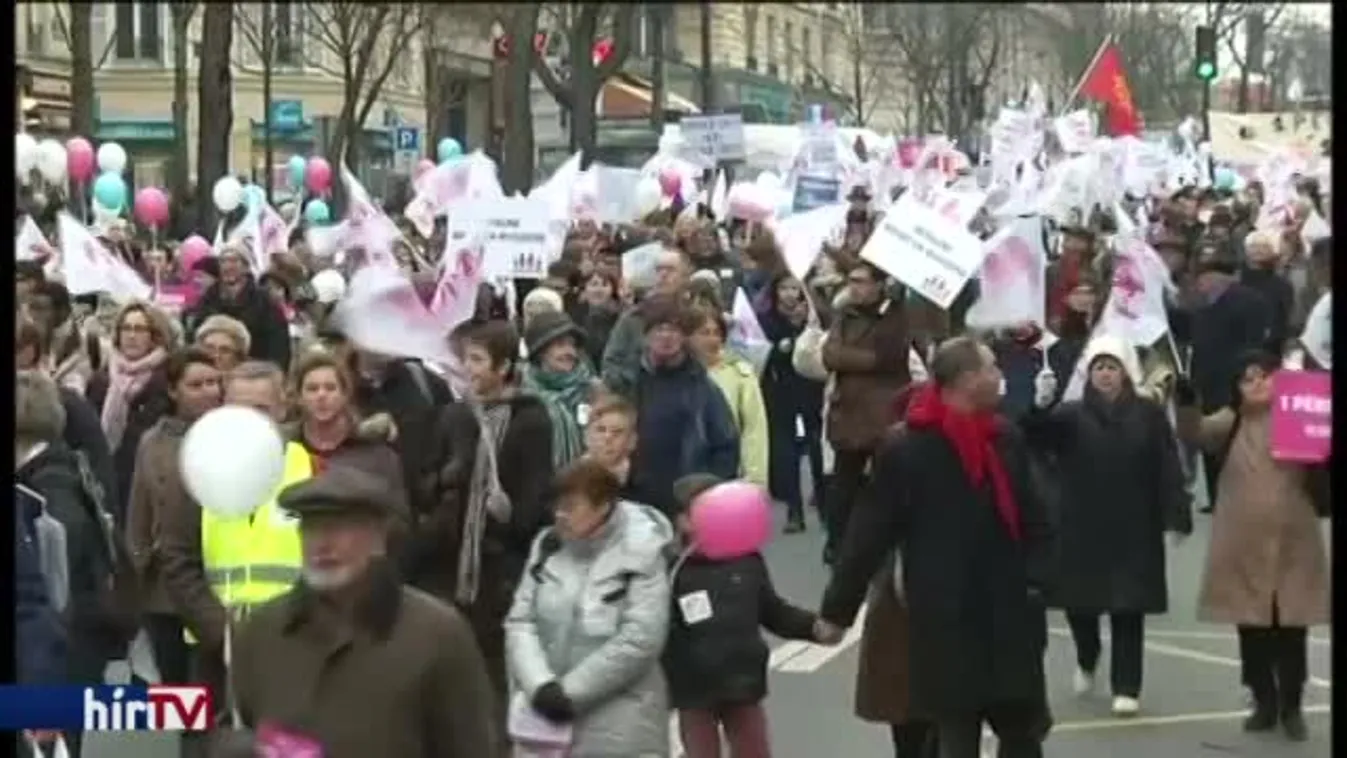 Hírvilág – Élő adásban mondott fel