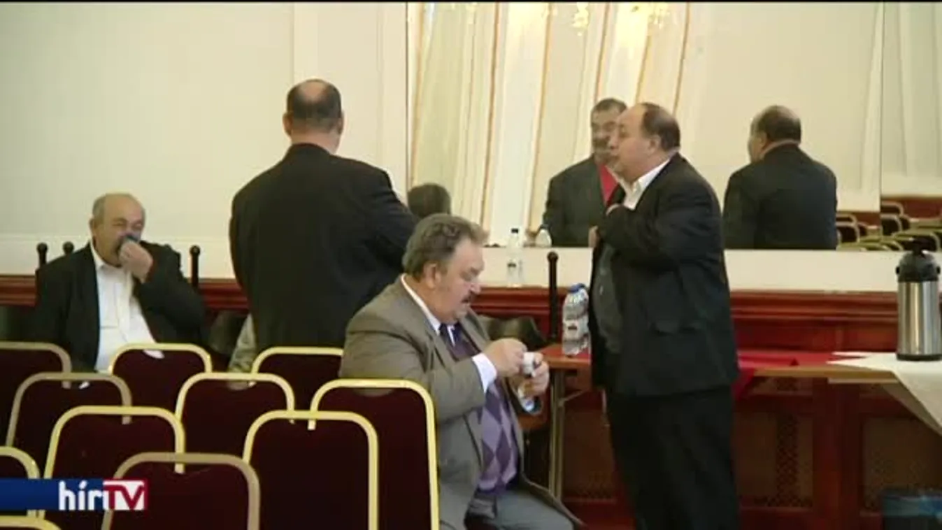 „Speciális” támogatás az ORÖ-nek