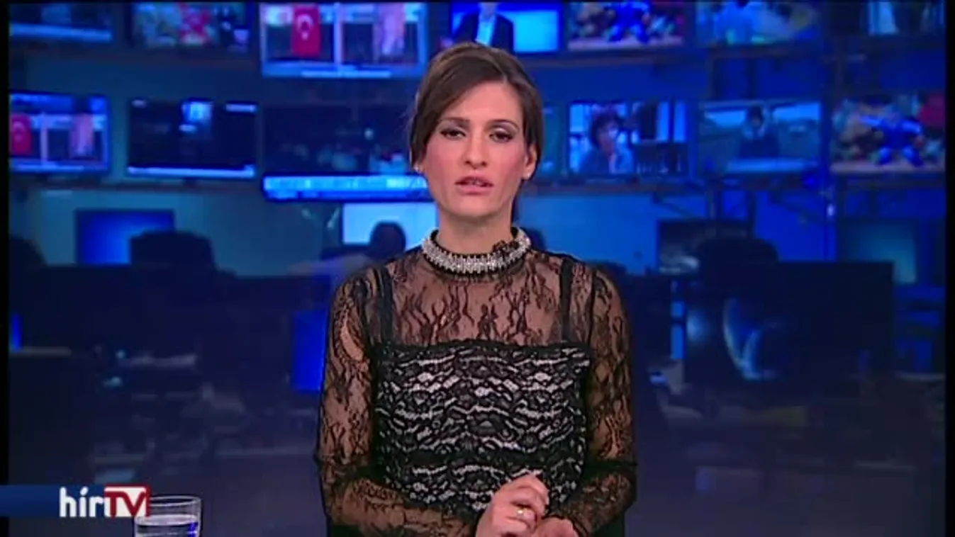 Teljes káosz: félszáz jármű rohant egymásba