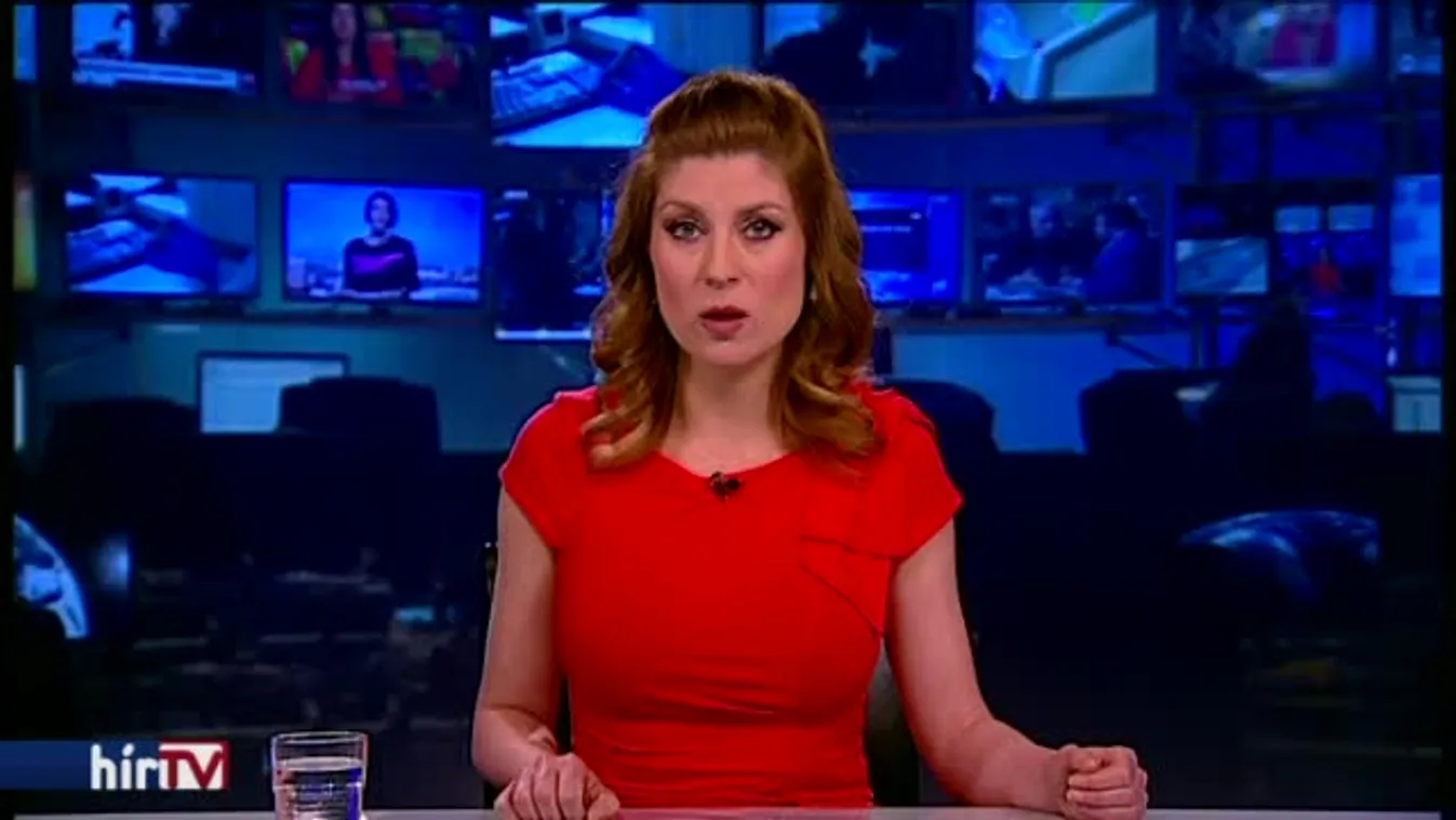 Gőgös: Pártkatonákon keresztül osztogatnak