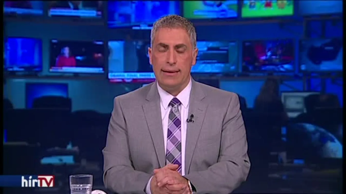 Villamosvezetőt és utasokat vertek a Móriczon